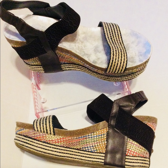 Boutique by Corkys Shoes - Boutique by Corkys Platform Wedge Sandals Size 9 Boutique by Corkys Shoes - Boutique by Corkys Platform Wedge Sandals Size 9